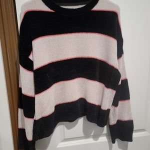 Valcom sweater